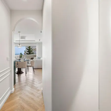 Terrace Gym Sea View Parking 3 Pools Apartment Marbella